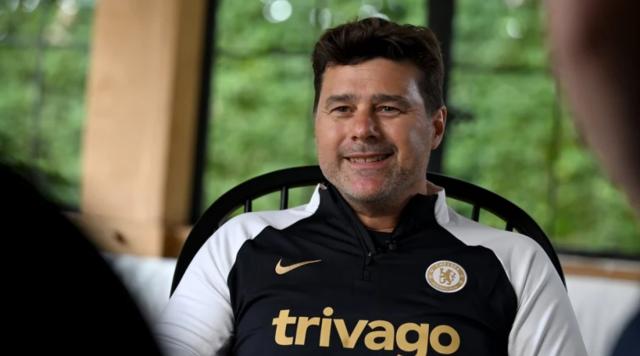 开云官网-波切蒂诺组织团建聚餐吃烤肉 盼打造“大家庭”氛围