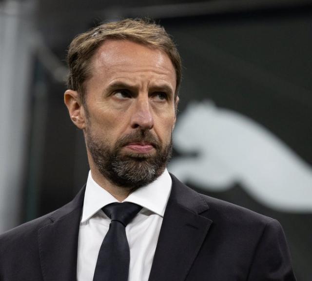 1664350889792008794.jpg FdXh7gZXwAstnbh.jpg